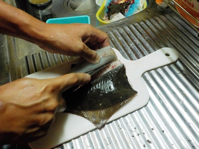 【鰈のさばき方】カレイを五枚におろす手順